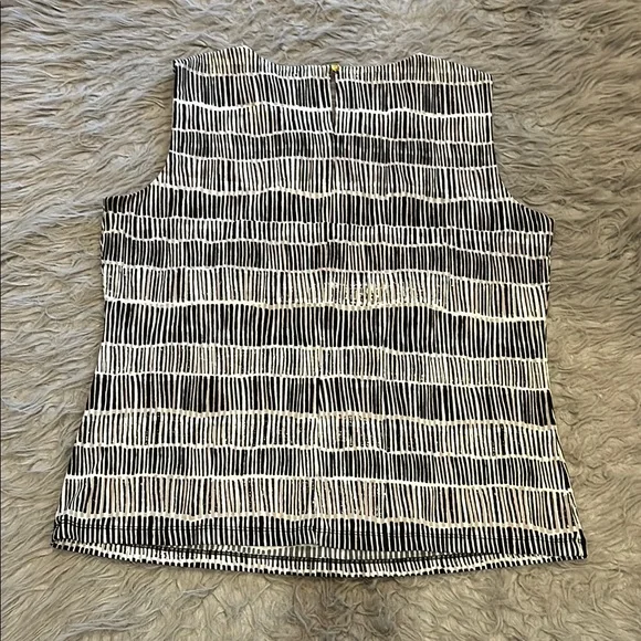 Calvin Klein women’s polyester black and white design tank top - Picture 4 of 5